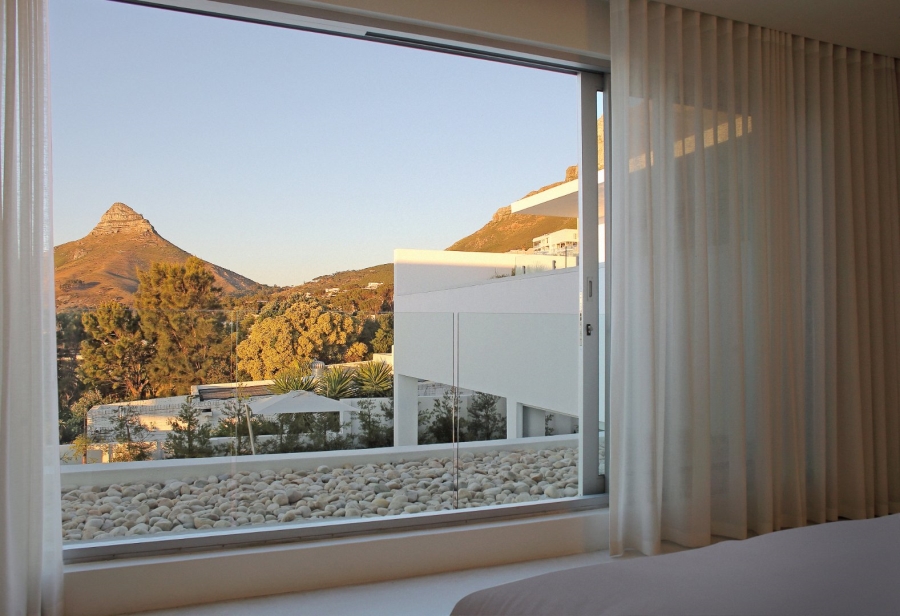 To Let 8 Bedroom Property for Rent in Bakoven Western Cape